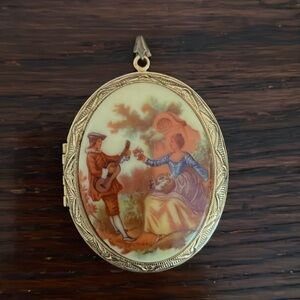 Large Vintage Locket
